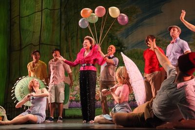 Leslie Uggams and the cast of ANYTHING GOES Photo