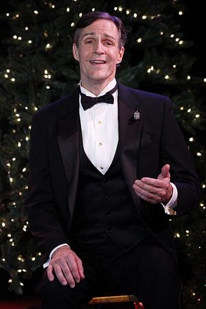 Howard McGillin Photo