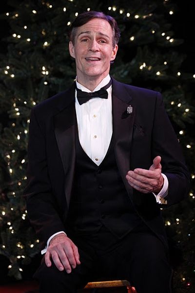 Howard McGillin Photo