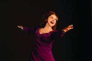 Tovah Feldshuh @ BroadwayWorld Tovah Feldshuh Photo