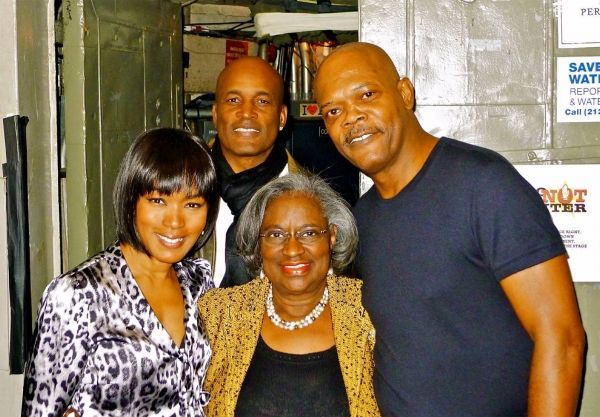 Juanita Jones Abernathy and cast of THE MOUNTAINTOP Photo