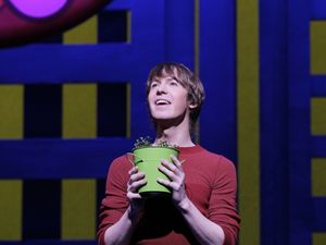 David Turner as David Gamble in On a Clear Day You Can See Forever Credit Photo: Paul Kolnikstudio@paulkolnik.comnyc 212-362-7778 @ BroadwayWorld David Turner as David Gamble in On a Clear Day You Can See Forever Credit Photo: Paul Photo