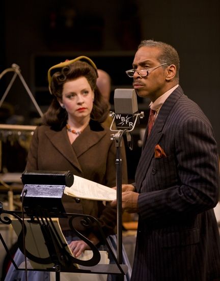 Photo Flash: Long Wharf's IT'S A WONDERFUL LIFE: A LIVE RADIO PLAY  Image