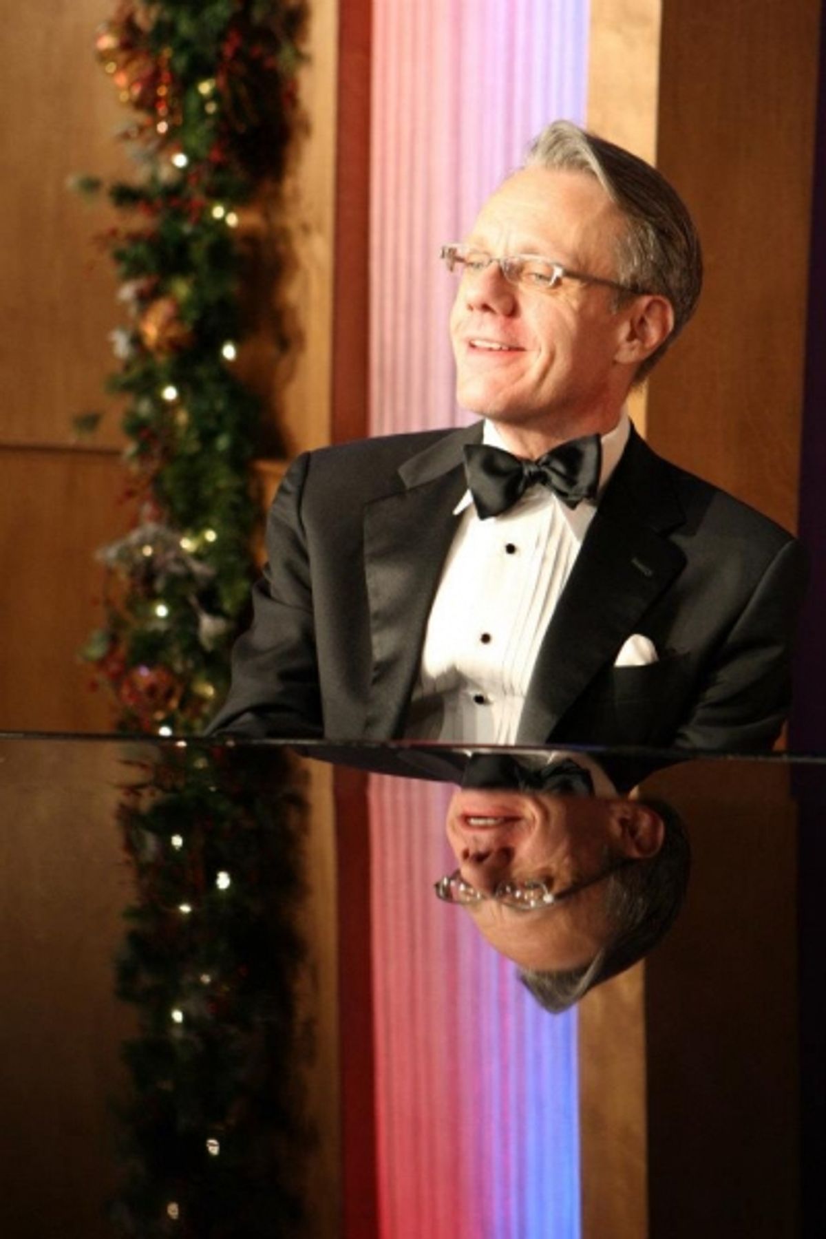 J. Kent Barnhart plays a rousing rendition of the holiday classic, 'Jingle Bells' at 