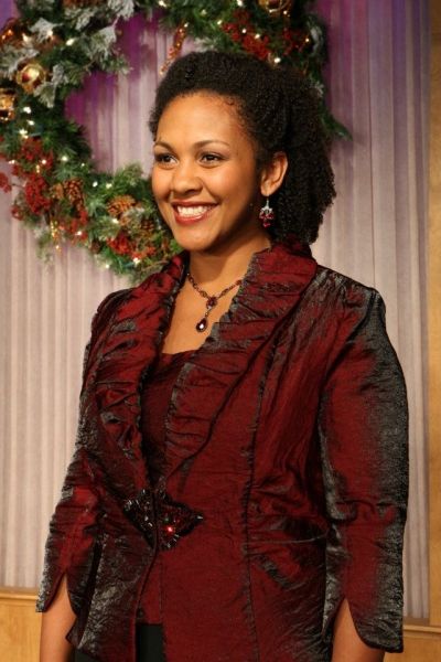 LaTeesha McDonald Jackson sings Gesu Bambino Photo