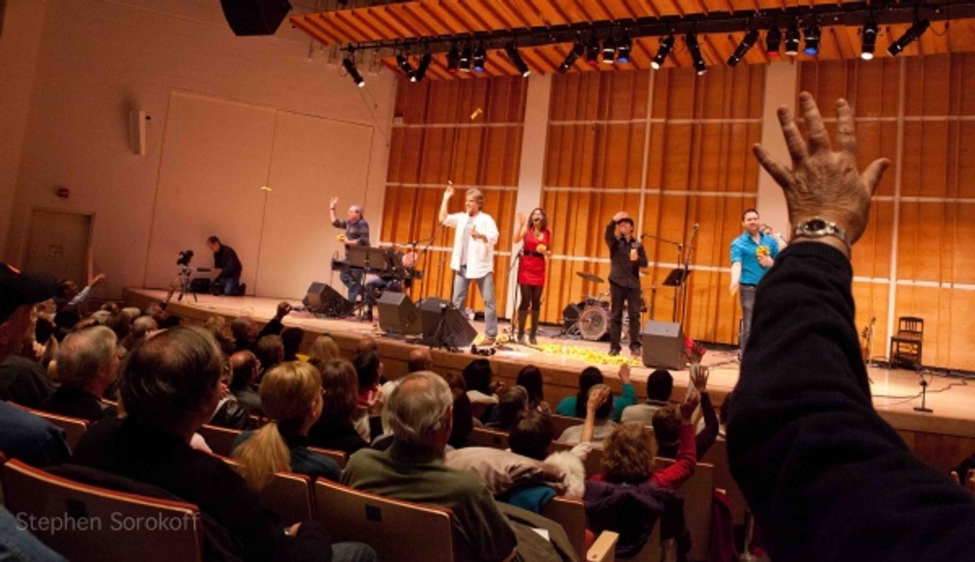 Photo Coverage: David Ippolito Brings 'That Guitar Man from Central Park' Back to Merkin Hall  Image