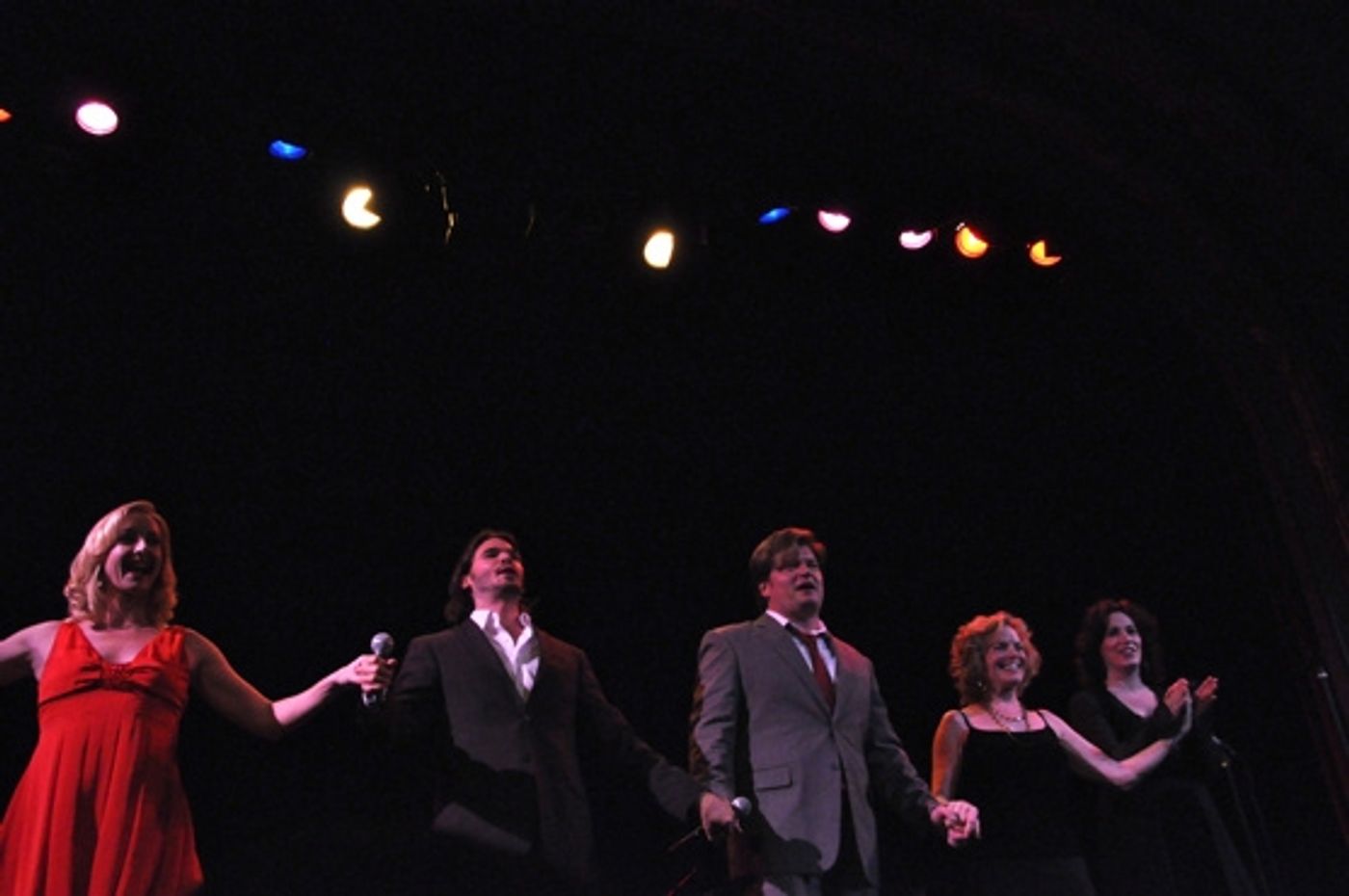 Photo Coverage: Rob Evan and Neil Berg Host Broadway All-Star Holiday Concert in Irvington, NY  Image