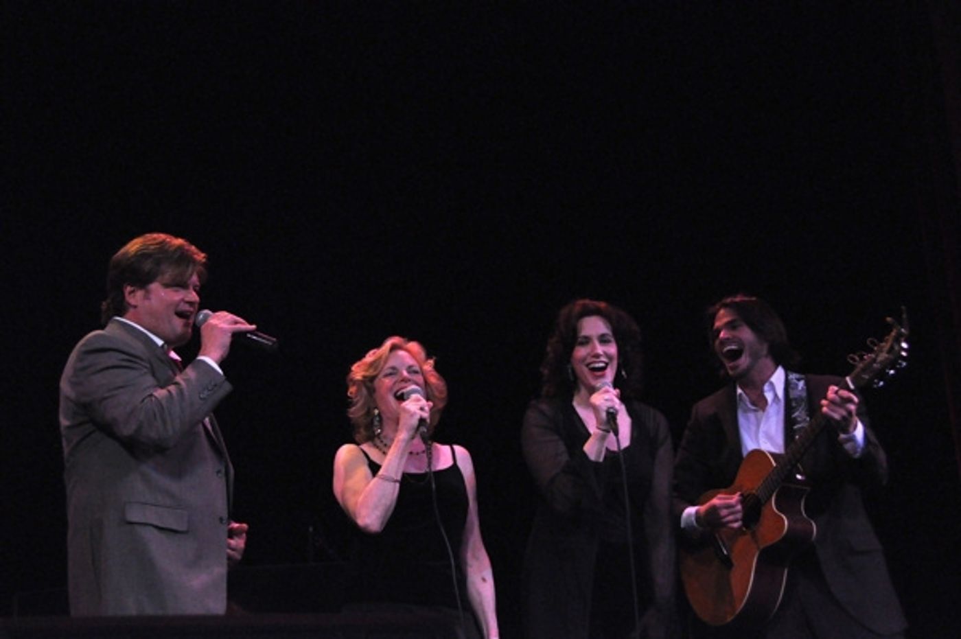Photo Coverage: Rob Evan and Neil Berg Host Broadway All-Star Holiday Concert in Irvington, NY  Image
