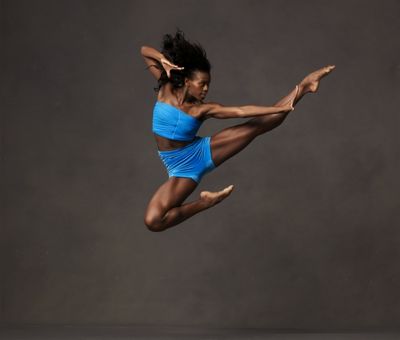 Rachael McLaren of Alvin Ailey American Dance Theatre performs on January 28 at 8pm a Photo