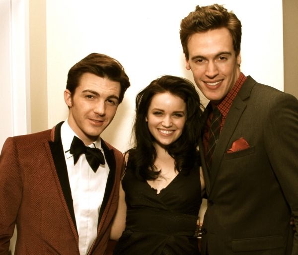 Photo Flash: Erich Bergen's Holiday Concert at The Coterie in Hollywood Photo Flash: Erich Bergen's Holiday Concert at The Coterie in Hollywood Image