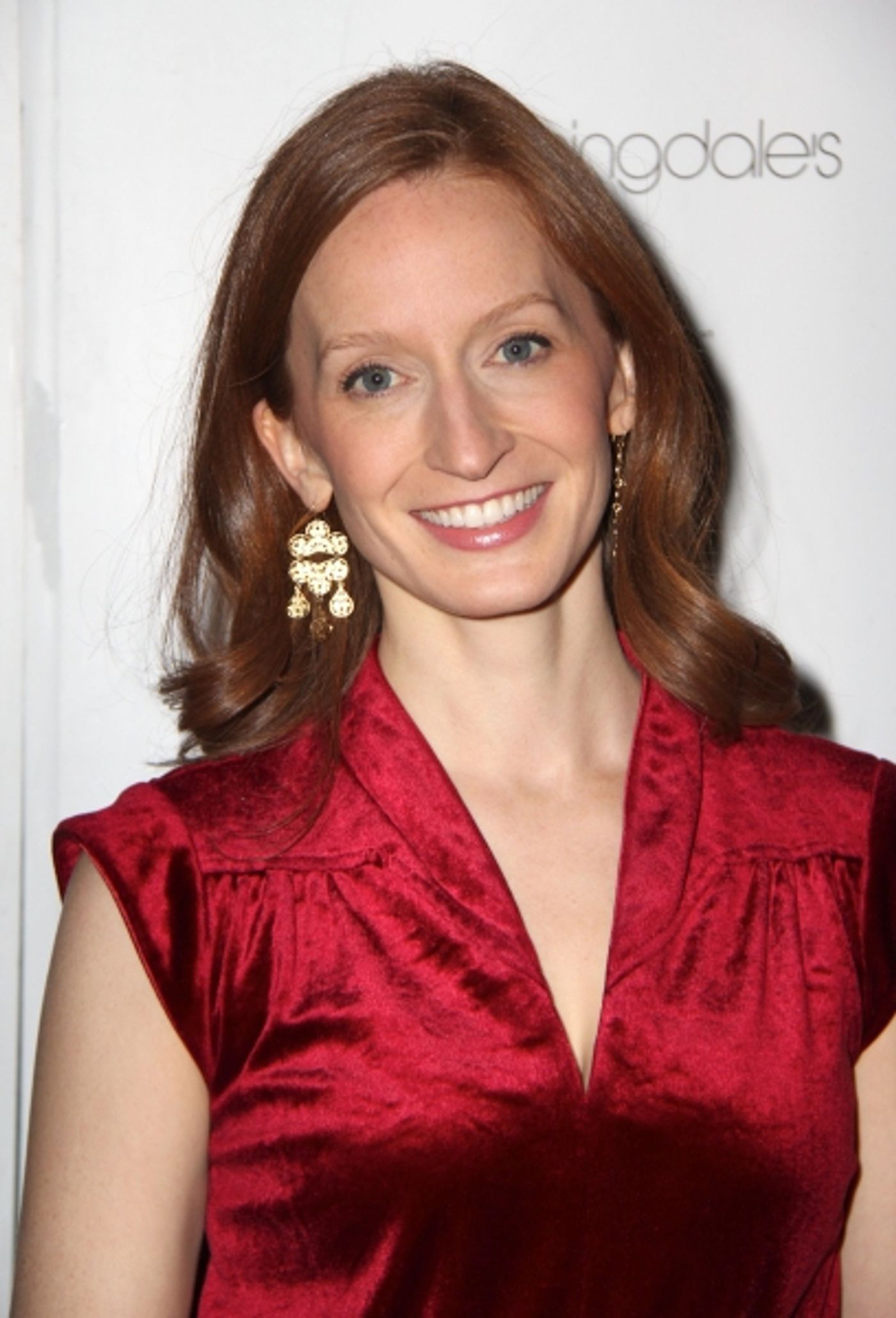 Photo Flash: LOVE, LOSS AND WHAT I WORE Celebrates 900 Performances Off-Broadway  Image