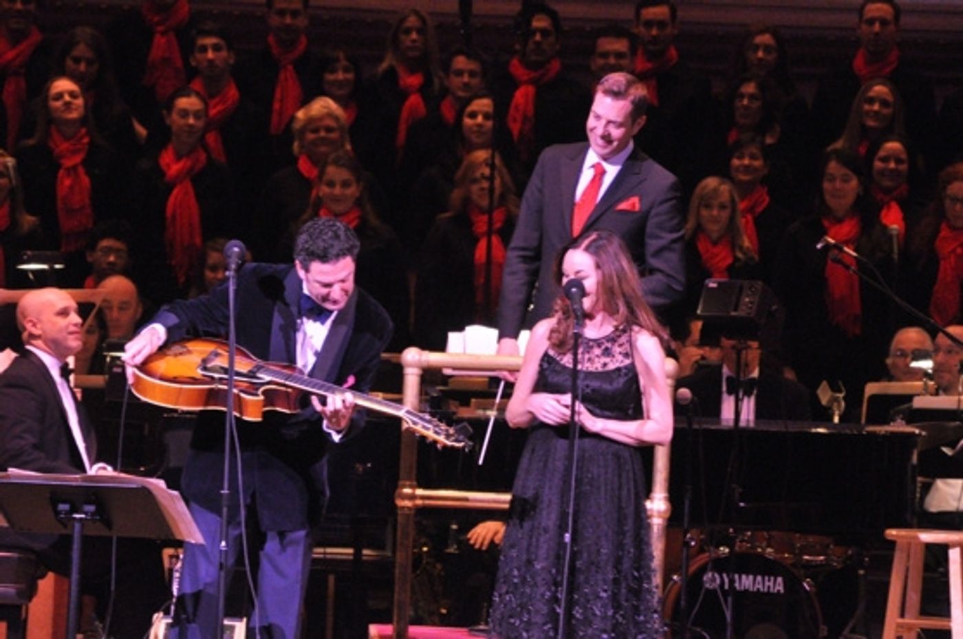 Photo Coverage: John Pizzarelli and Jessica Molaskey Wish You A Swingin' Christmas With The New York Pops  Image