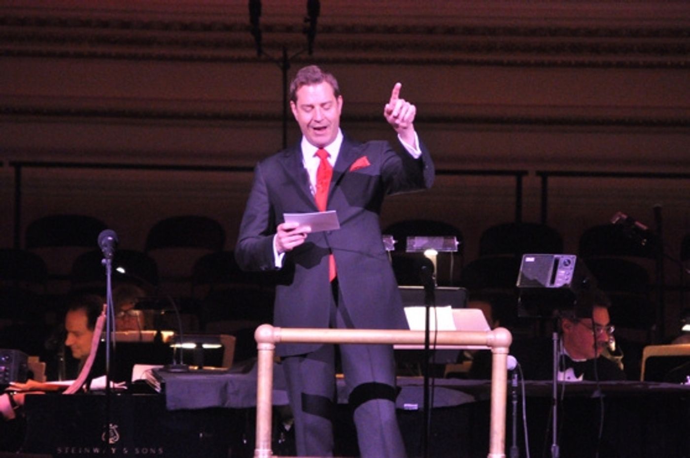 Photo Coverage: John Pizzarelli and Jessica Molaskey Wish You A Swingin' Christmas With The New York Pops  Image