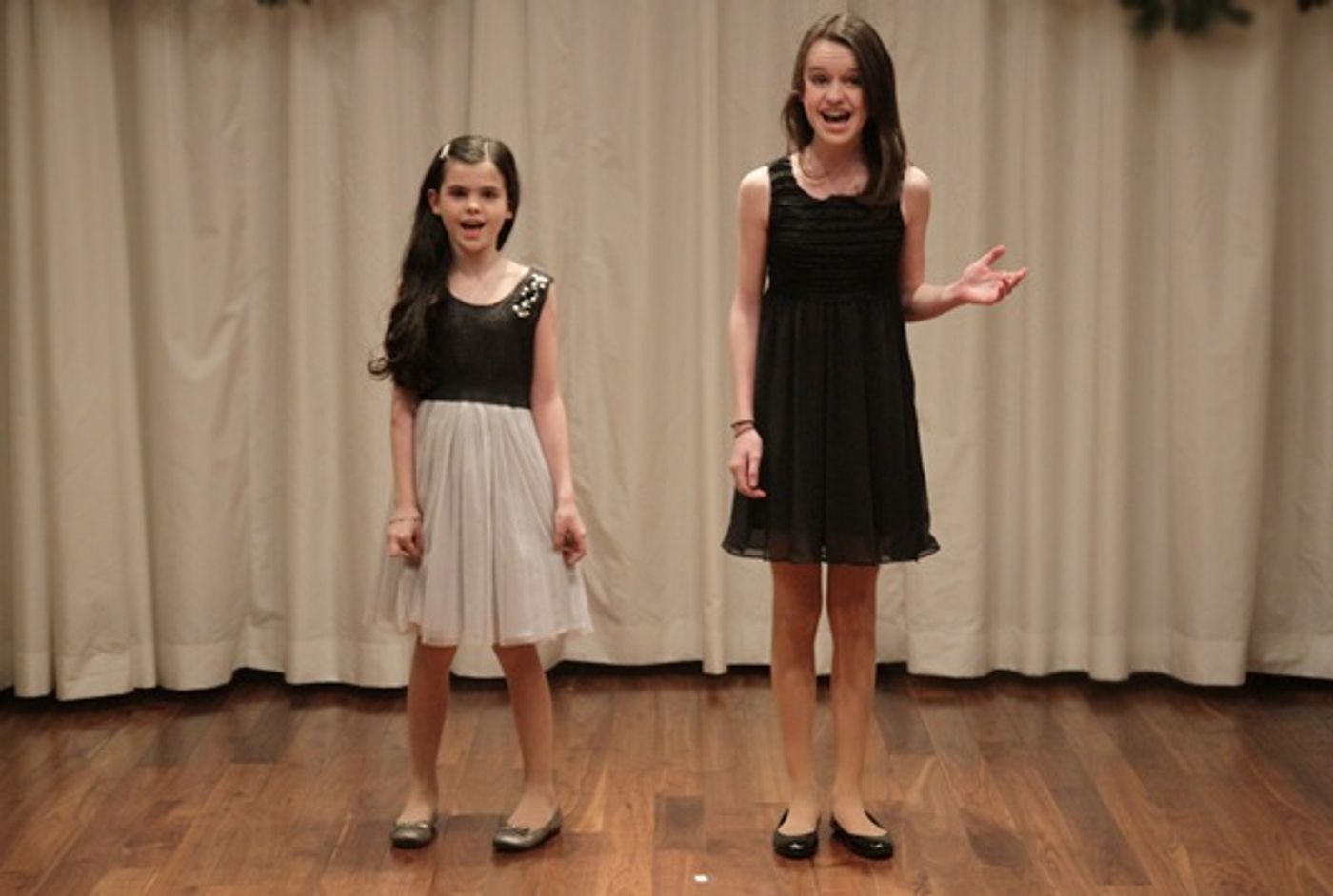 Photo Flash: Carly Rose Sonenclar, Cassady Leonard et al. in MY HOLIDAY WISH Benefit  Image