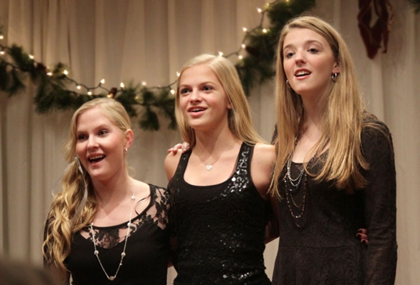 Photo Flash: Carly Rose Sonenclar, Cassady Leonard et al. in MY HOLIDAY WISH Benefit  Image
