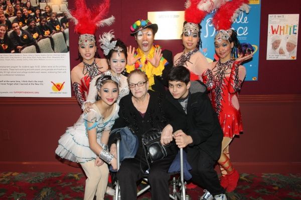 Cirque Shanghai Bai Xi cast member with Jo Jo Lenzi and Nicholas Croce Photo