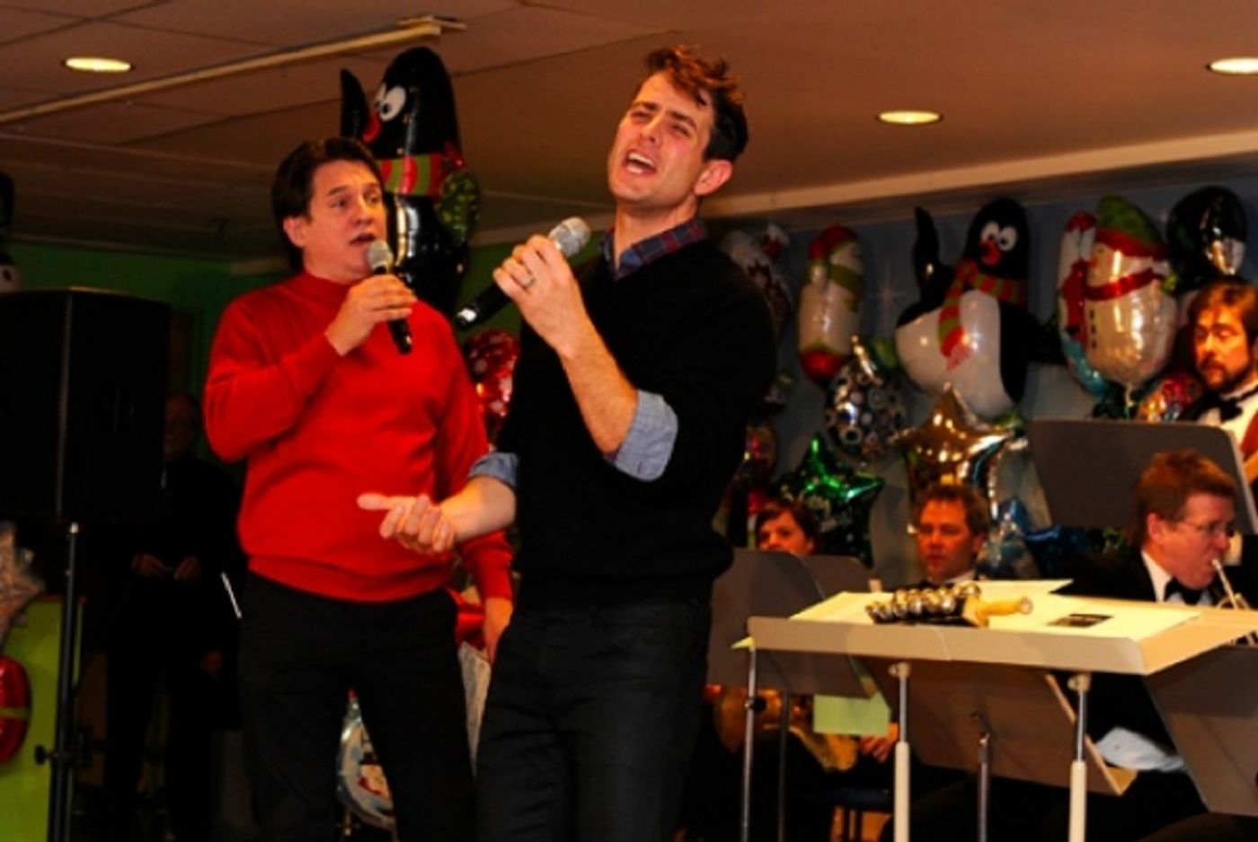 Photo Flash: Joey McIntyre Performs With Keith Lockhart the Boston Pops at Childrens Hospital Boston  Image