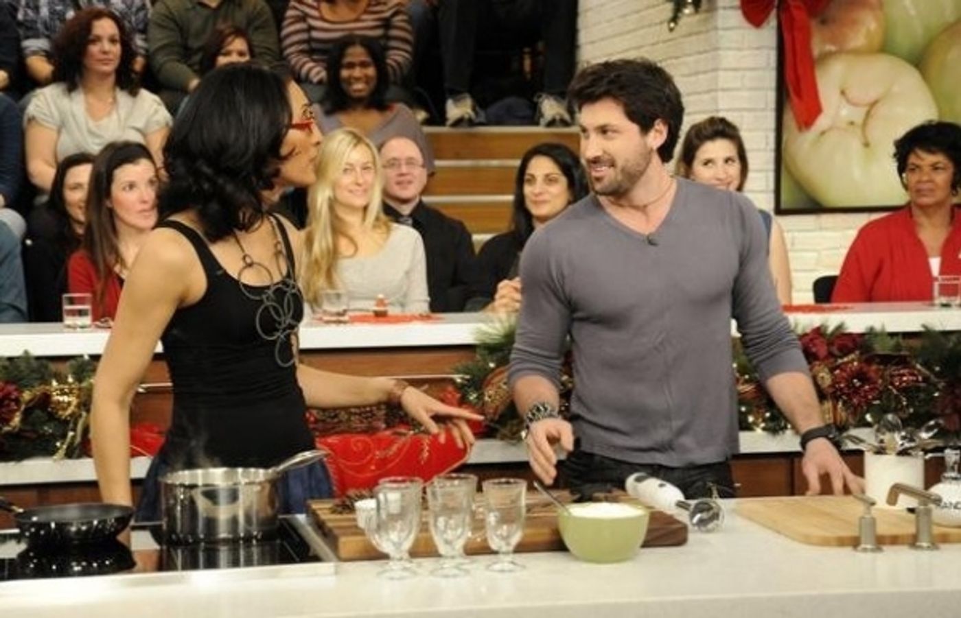 Photo Flash: Sneak Peek - DWTS's Maks Chmerkovskiy Visits ABC's THE CHEW, 12/22  Image