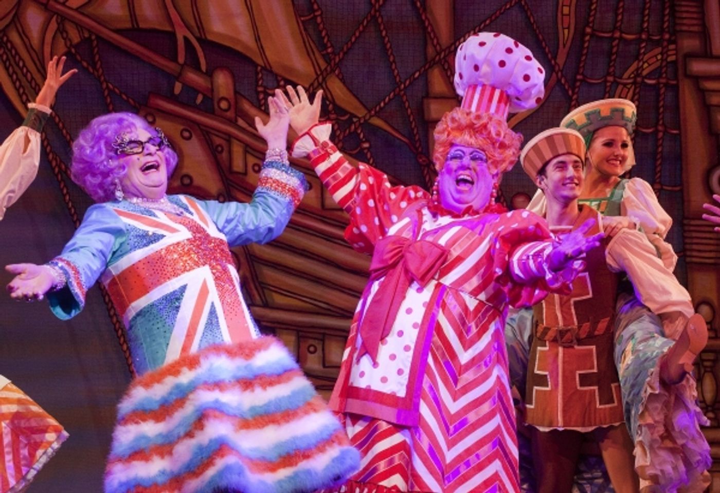 Photo Flash: Dame Edna Makes Pantomime Debut in DICK WHITTINTON Photo Flash: Dame Edna Makes Pantomime Debut in DICK WHITTINTON Image