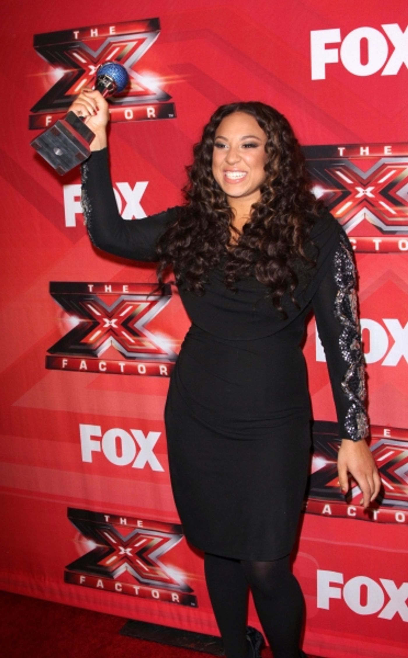Photo Flash: Melanie Amaro Crowned Winner of THE X FACTOR!  Image