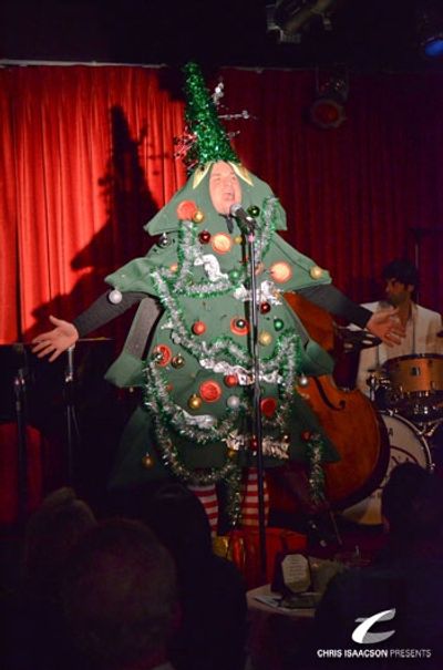 Tony Award-nominee Sam Harris at Upright Cabaret\'s A Broadway Christmas Photo