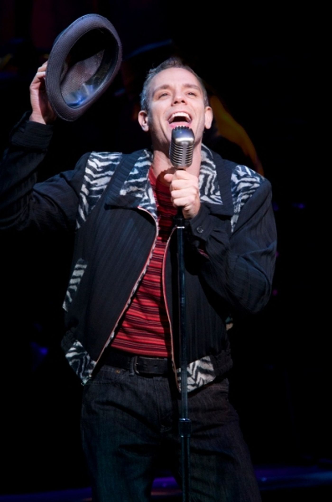 Photo Flash: Adam Pascal Takes On 'Huey' in MEMPHIS - First Look!  Image