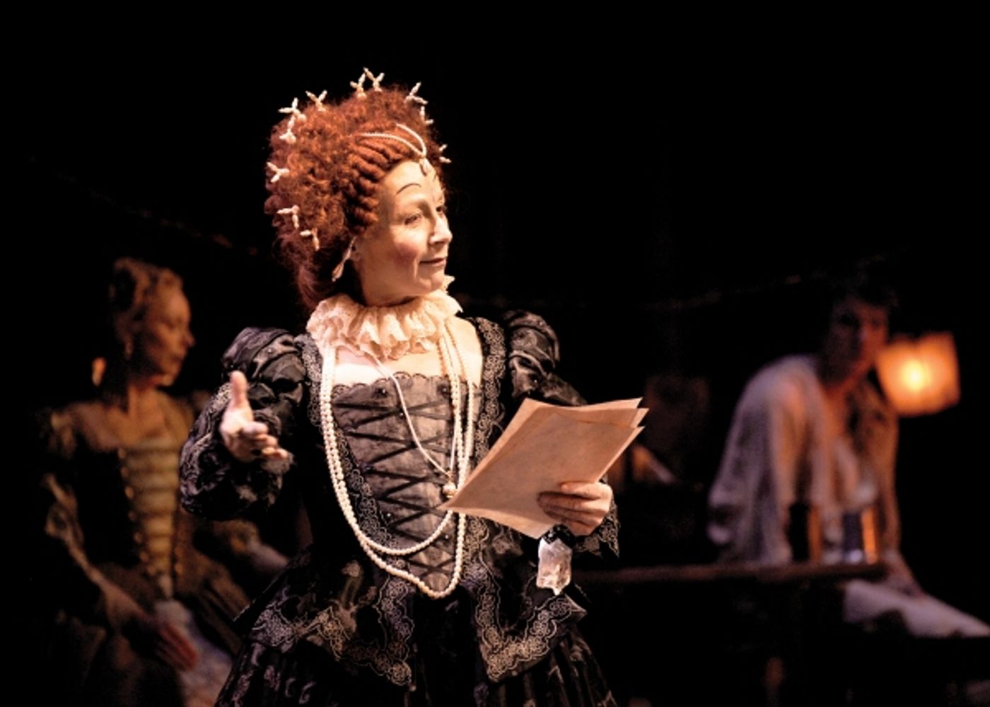 Photo Flash: First Look at Chicago Shakespeare Theatre's ELIZABETH REX  Image