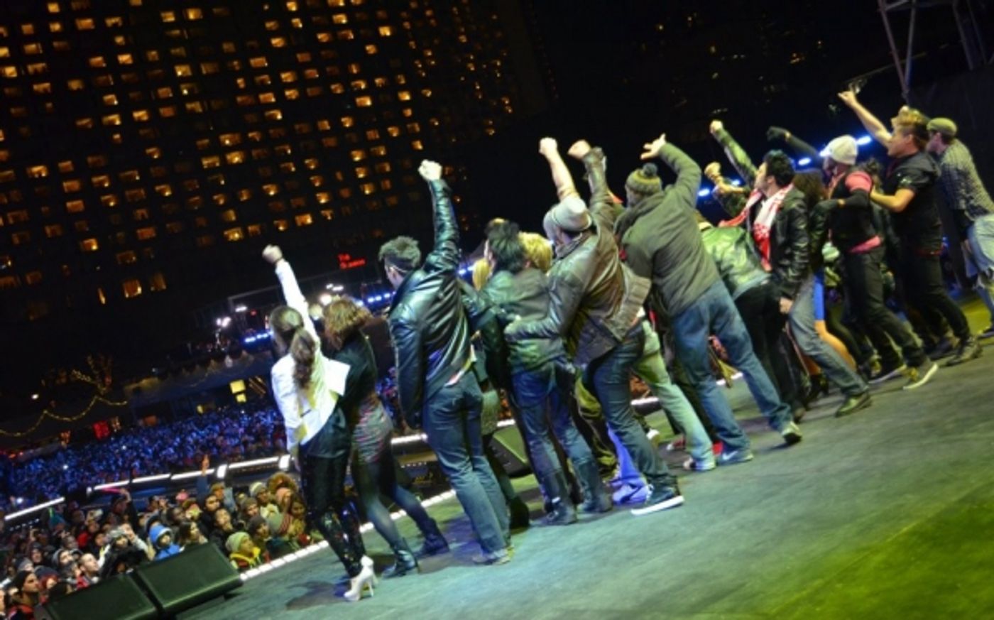 Photo Coverage: AMERICAN IDIOT Tour Rocks Nathan Phillips Square  Image