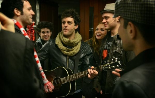 Jake Epstein, Larkin Bogan, Van Hughes, Nicci Claspell and Matt Deangelis Photo