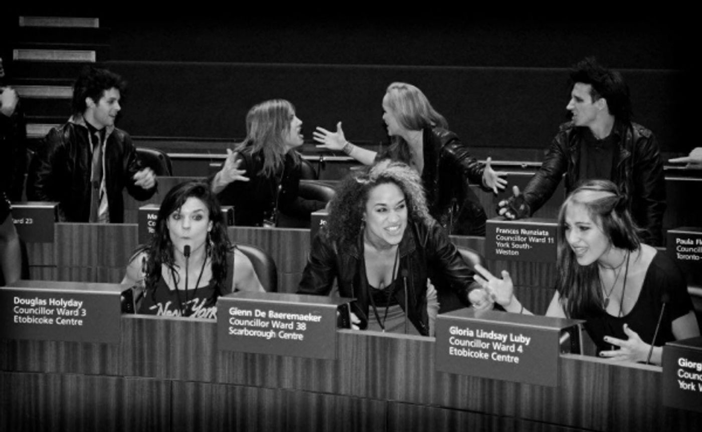 Photo Coverage: AMERICAN IDIOT Tour Rocks Nathan Phillips Square  Image