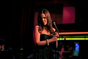 Lindsay Mendez Photo