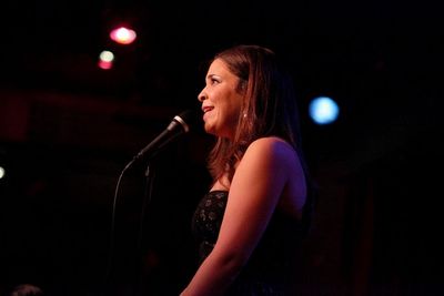 Lindsay Mendez Photo