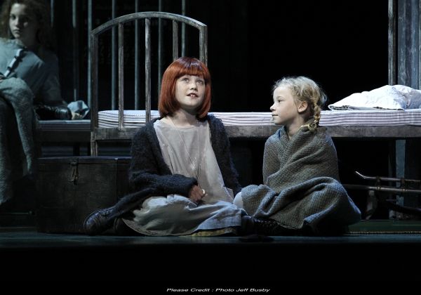 Photo Flash: First Look at Anthony Warlow, Nancye Hayes in Sydney Lyric Theatre's ANNIE — photo 9 of 15