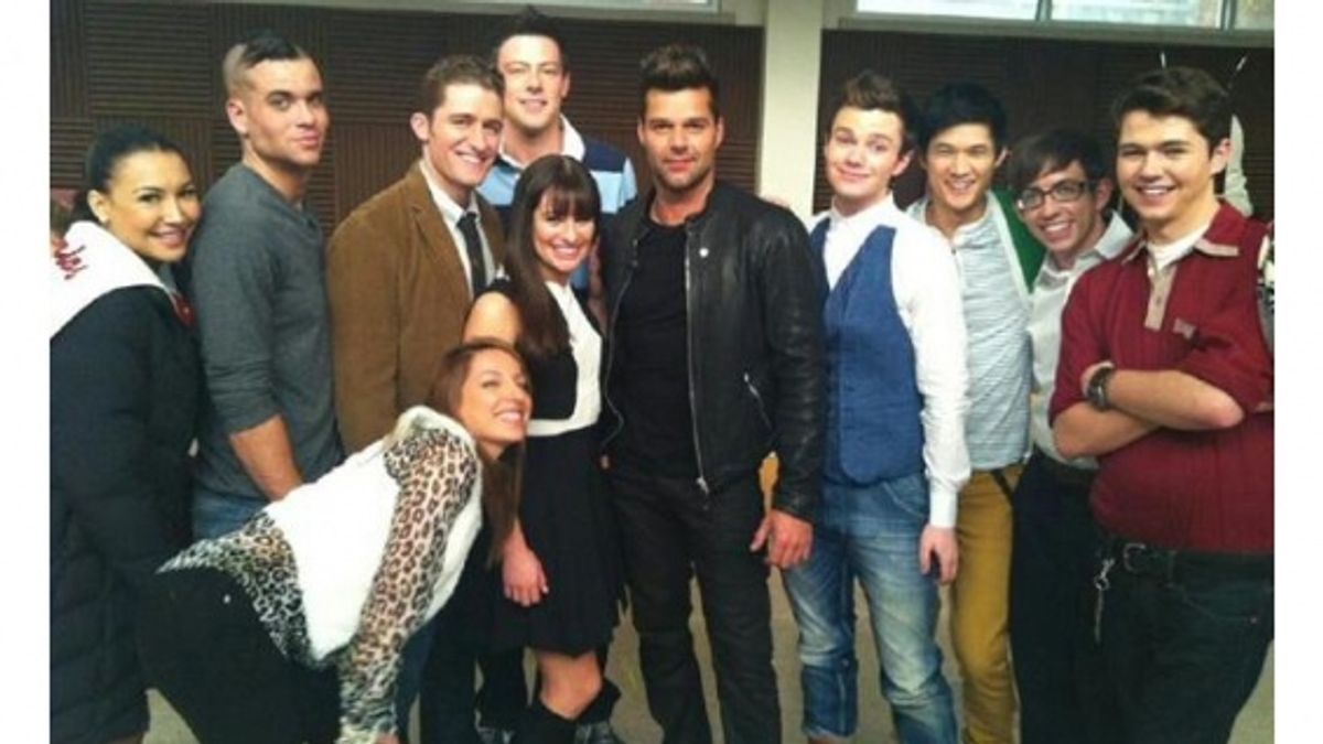 Ricky Martin with the cast of GLEE at 
