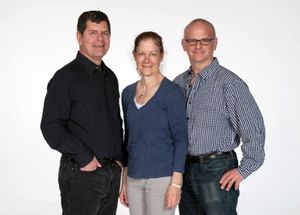 Horton Foote Jr. and Hallie Foote with director Michael Wilson.
@ BroadwayWorld Horton Foote Jr. and Hallie Foote with director Michael Wilson.
Photo