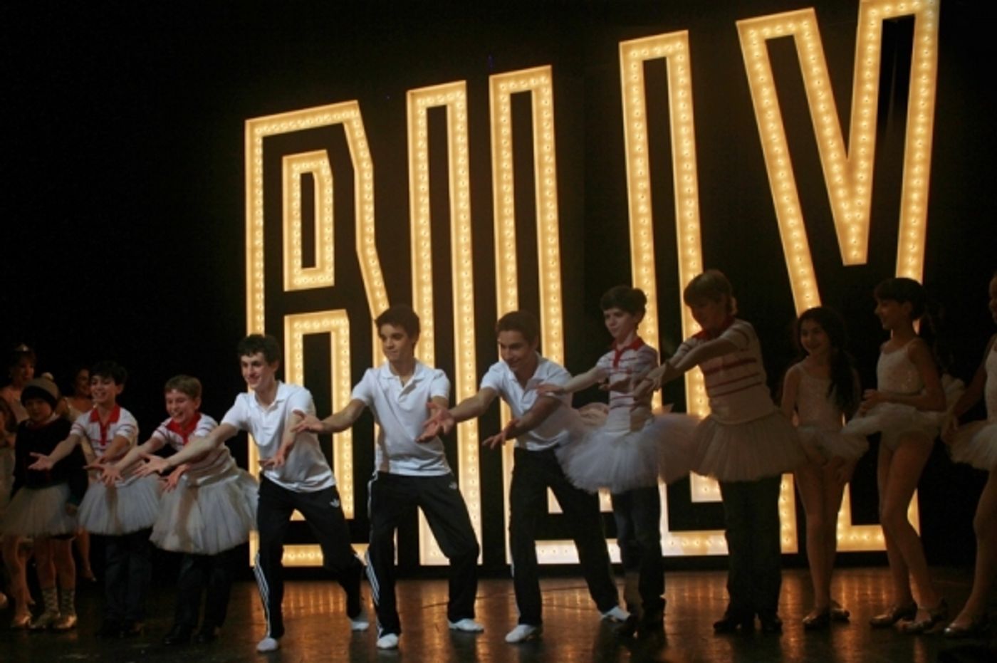 Photo Flashback: BILLY ELLIOT Closes After 3 Years on Broadway  Image