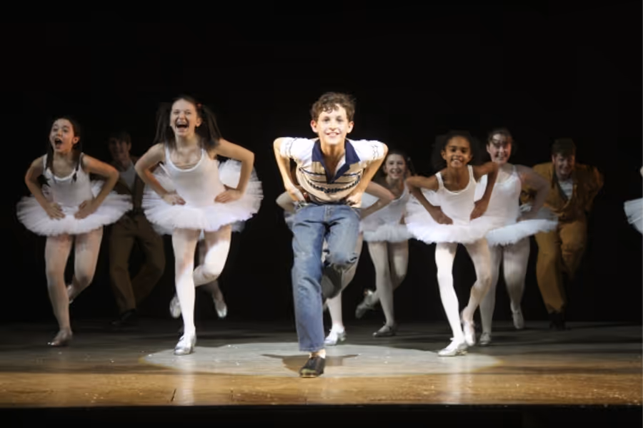 Photo Flashback: BILLY ELLIOT Closes After 3 Years on Broadway Image