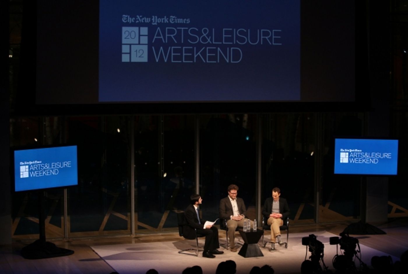 Photo Coverage: Kristen Wiig & Seth Rogen Visit New York Times Arts & Leisure Weekend  Image
