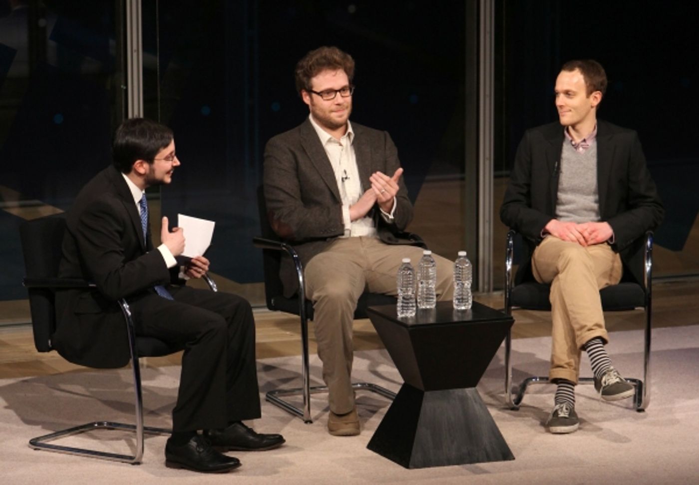 Photo Coverage: Kristen Wiig & Seth Rogen Visit New York Times Arts & Leisure Weekend  Image