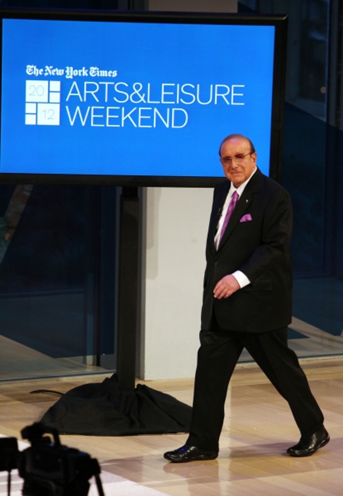 Photo Coverage: Clive Davis Visits New York Times Arts & Leisure Weekend  Image