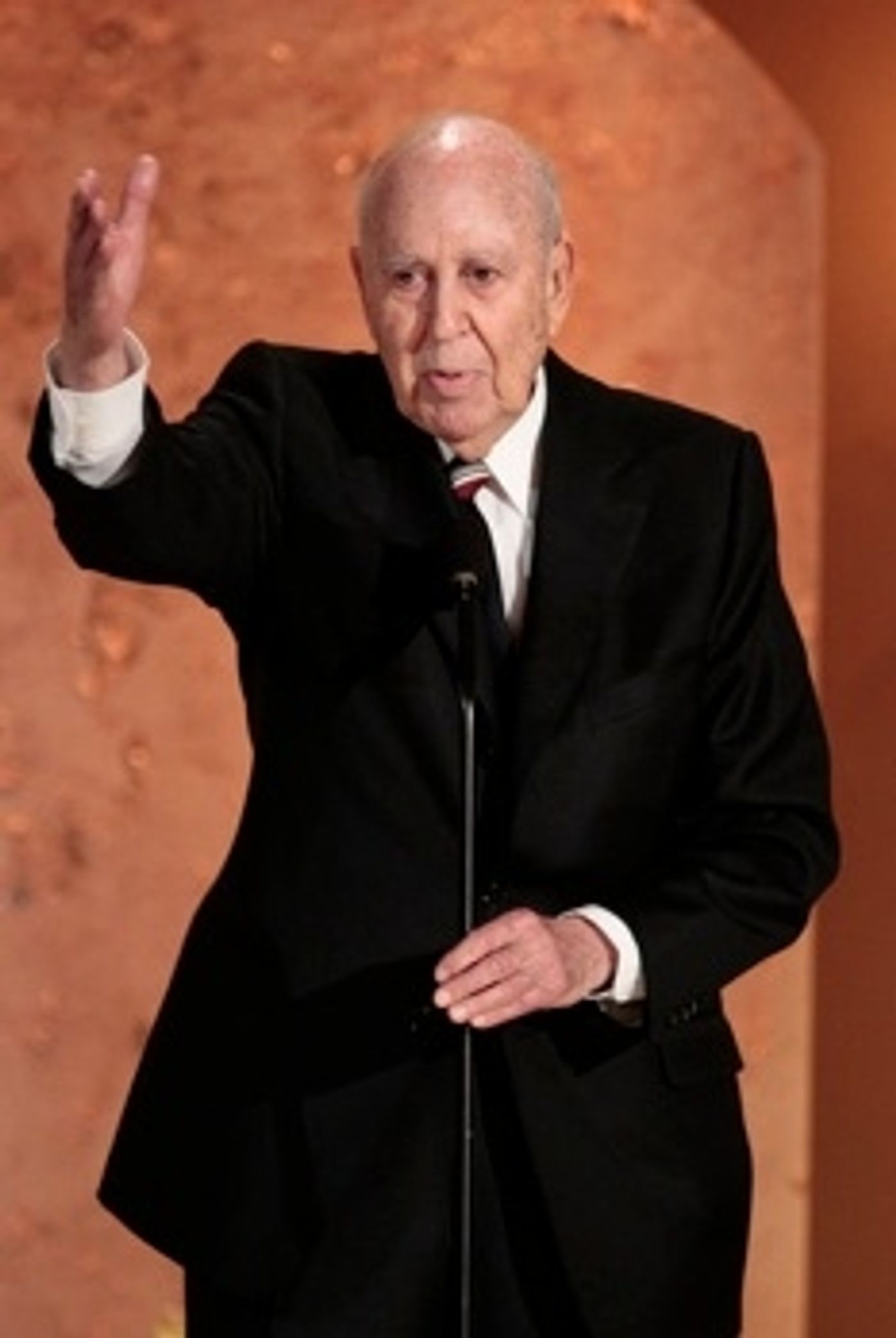 Photo Flash: First Look - BETTY WHITE'S 90th BIRTHDAY Tribute Airing on NBC Tonight  Image