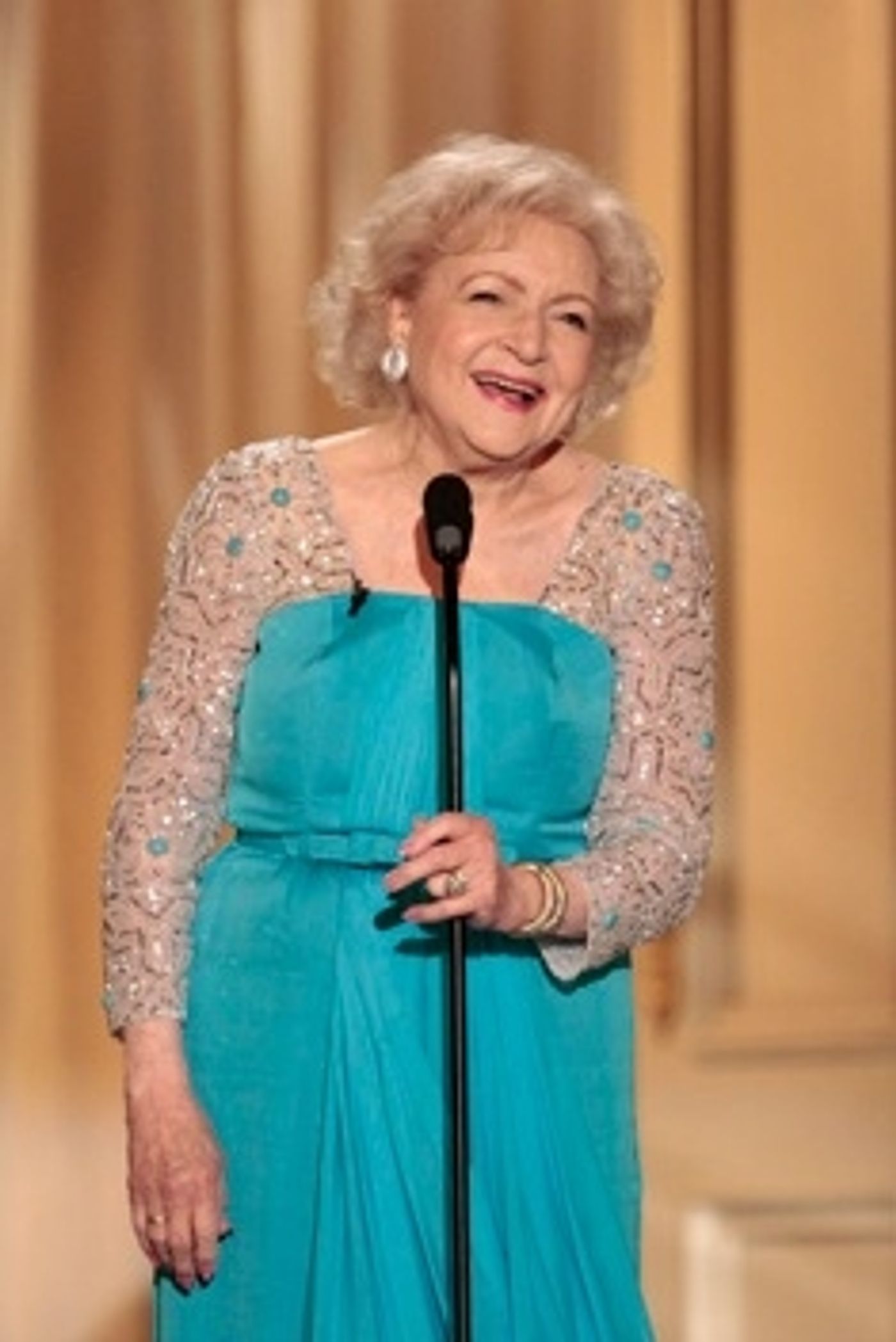 Photo Flash: First Look - BETTY WHITE'S 90th BIRTHDAY Tribute Airing on NBC Tonight  Image