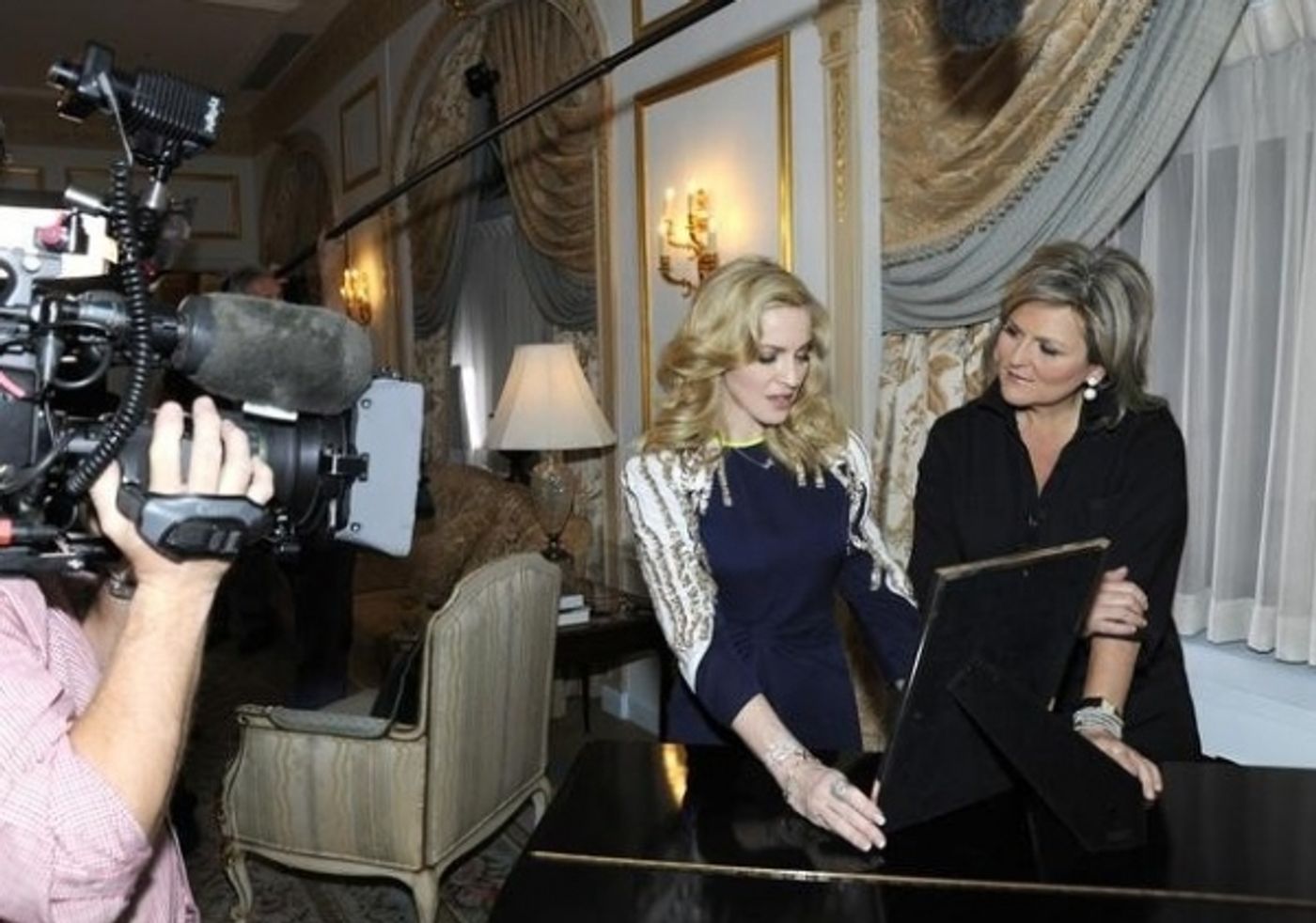 Photo Flash: First Look - Madonna Featured in ABC's  NIGHTLINE 1/12  Image