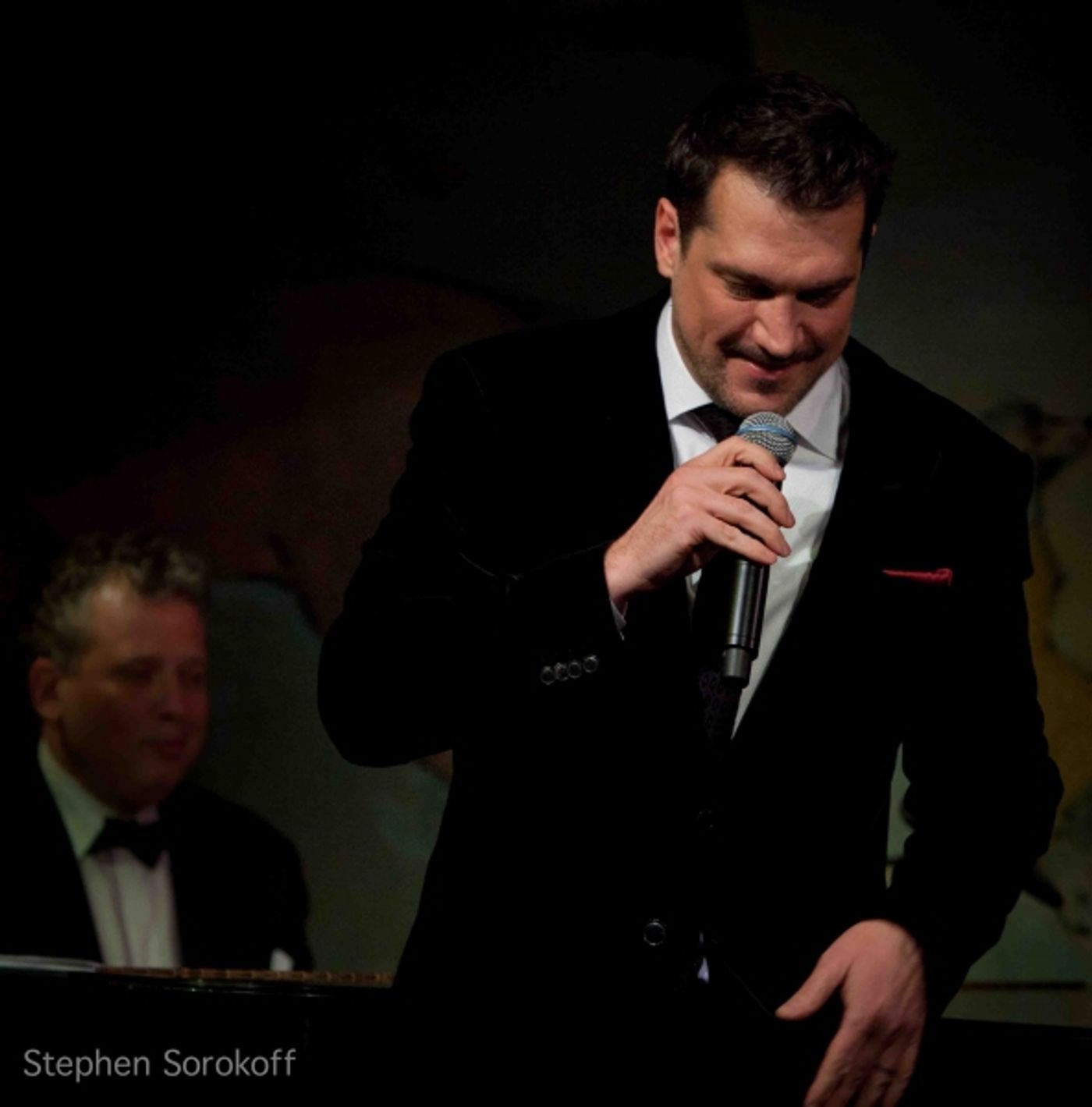 Photo Coverage: Chita Rivera, Liza Minnelli, et al. Attend Paulo Szot's Carlyle Concert  Image