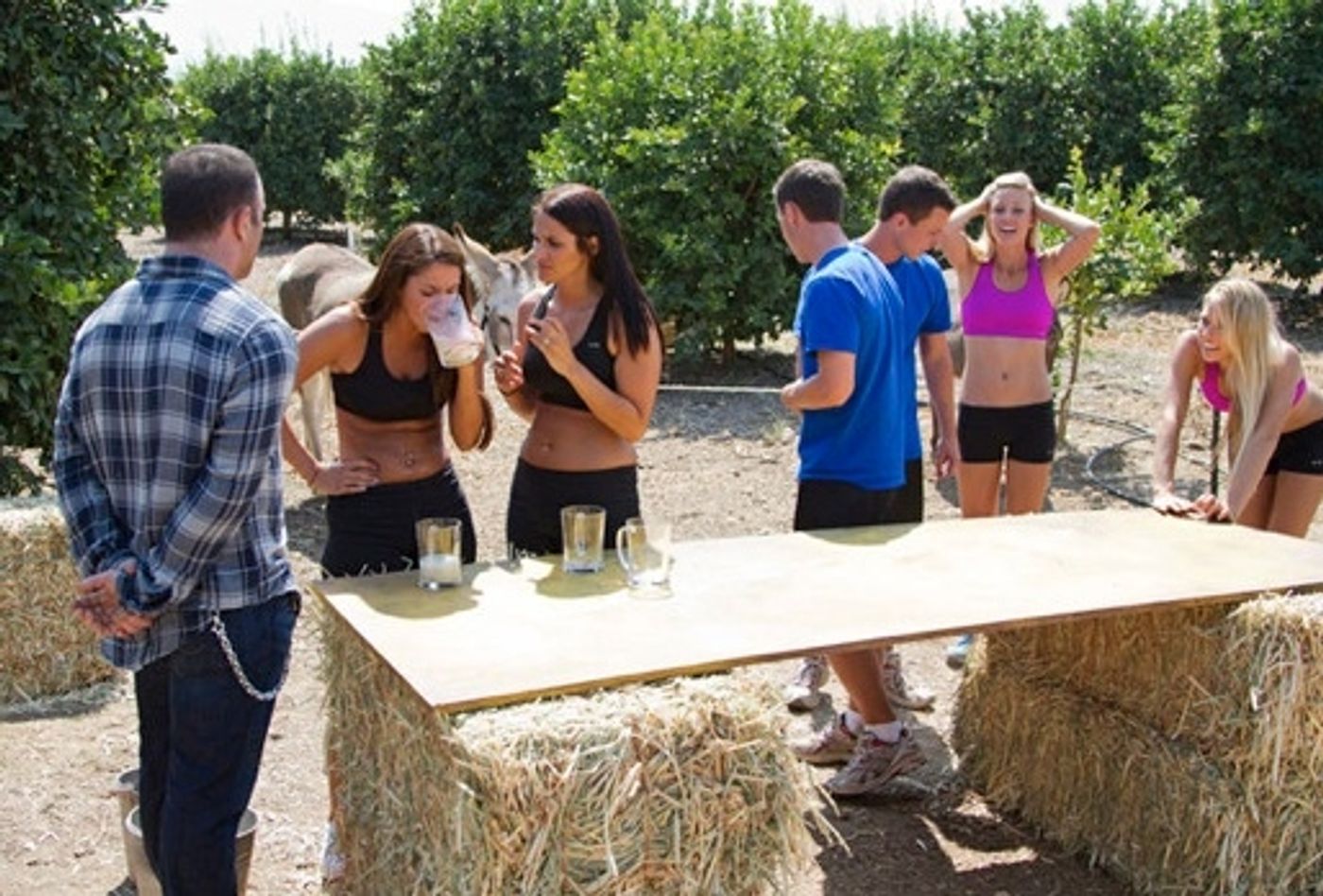 Photo Flash: Teams of Twins Take on NBC's FEAR FACTOR, 1/23 Photo Flash: Teams of Twins Take on NBC's FEAR FACTOR, 1/23 Image