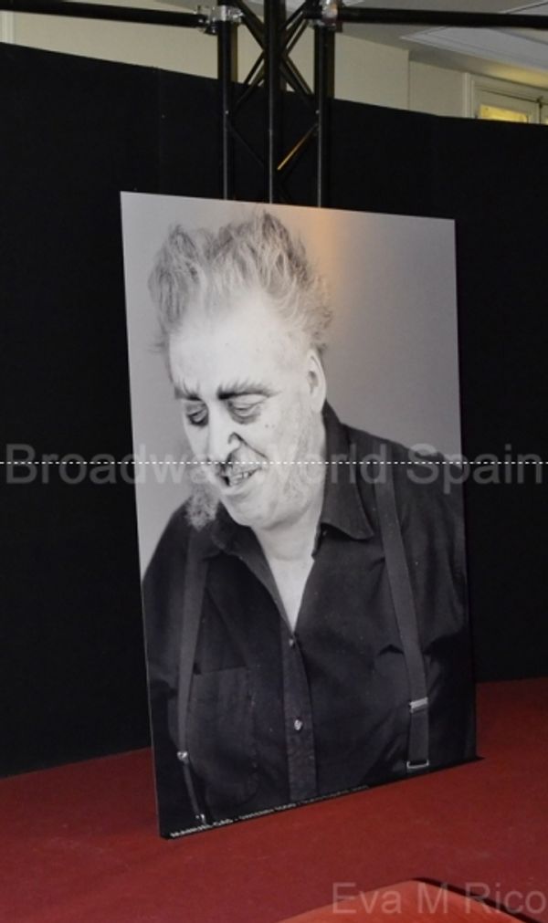  Manuel Gas director musical, caracterizado para Sweeney Todd Photo