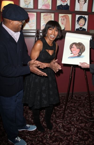 Angela Bassett & Samuel L. Jackson Photo