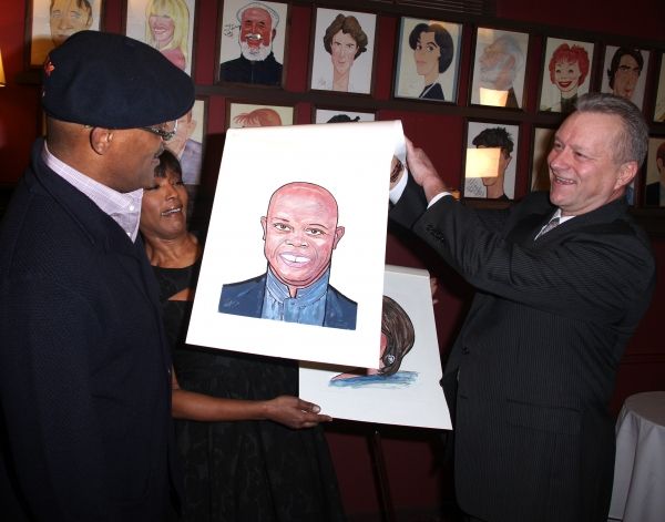Angela Bassett & Samuel L. Jackson with Max Kilmavicius  Photo