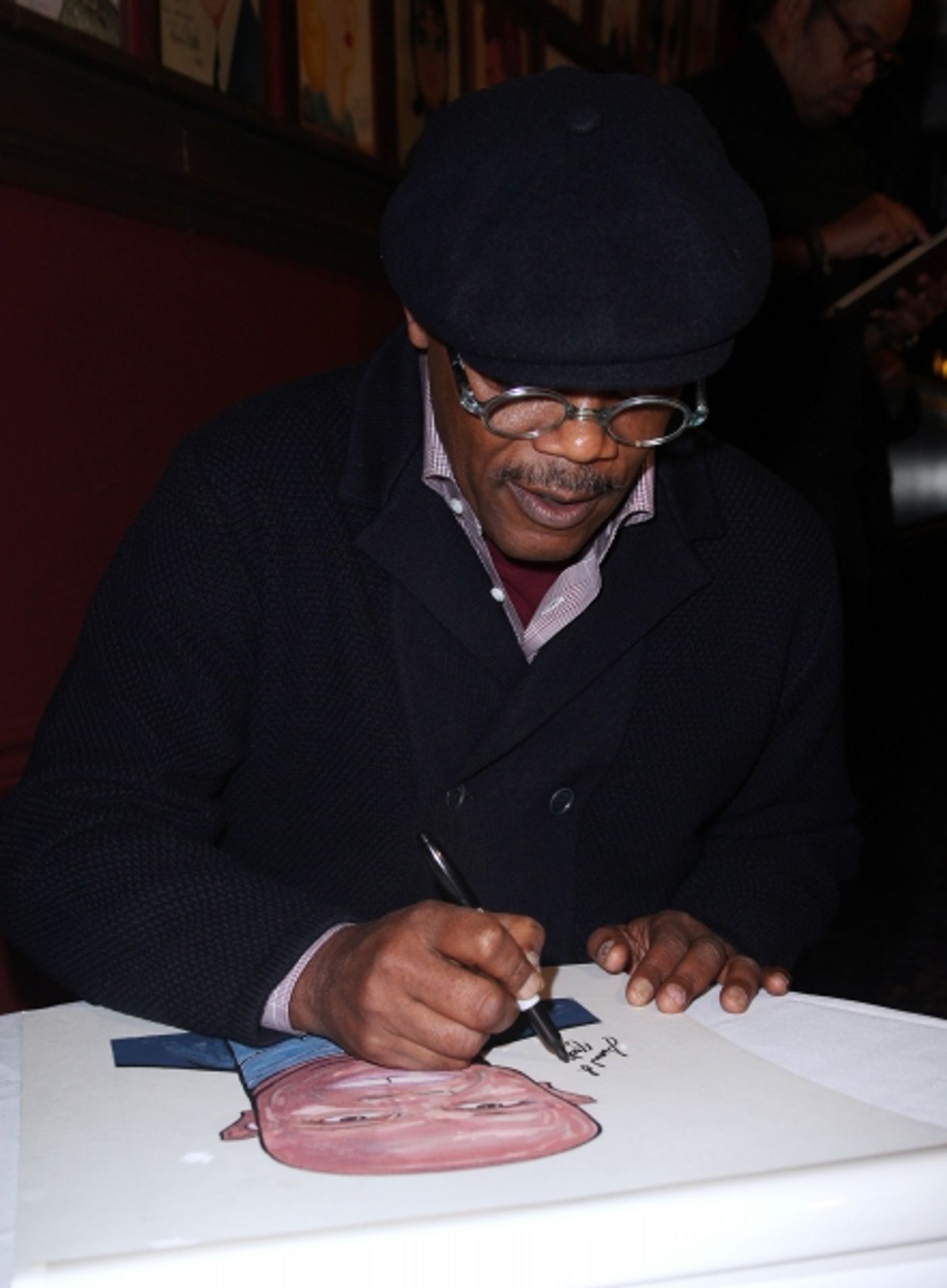 Photo Coverage: Samuel L. Jackson and Angela Bassett Unveil Sardi's Portraits!  Image