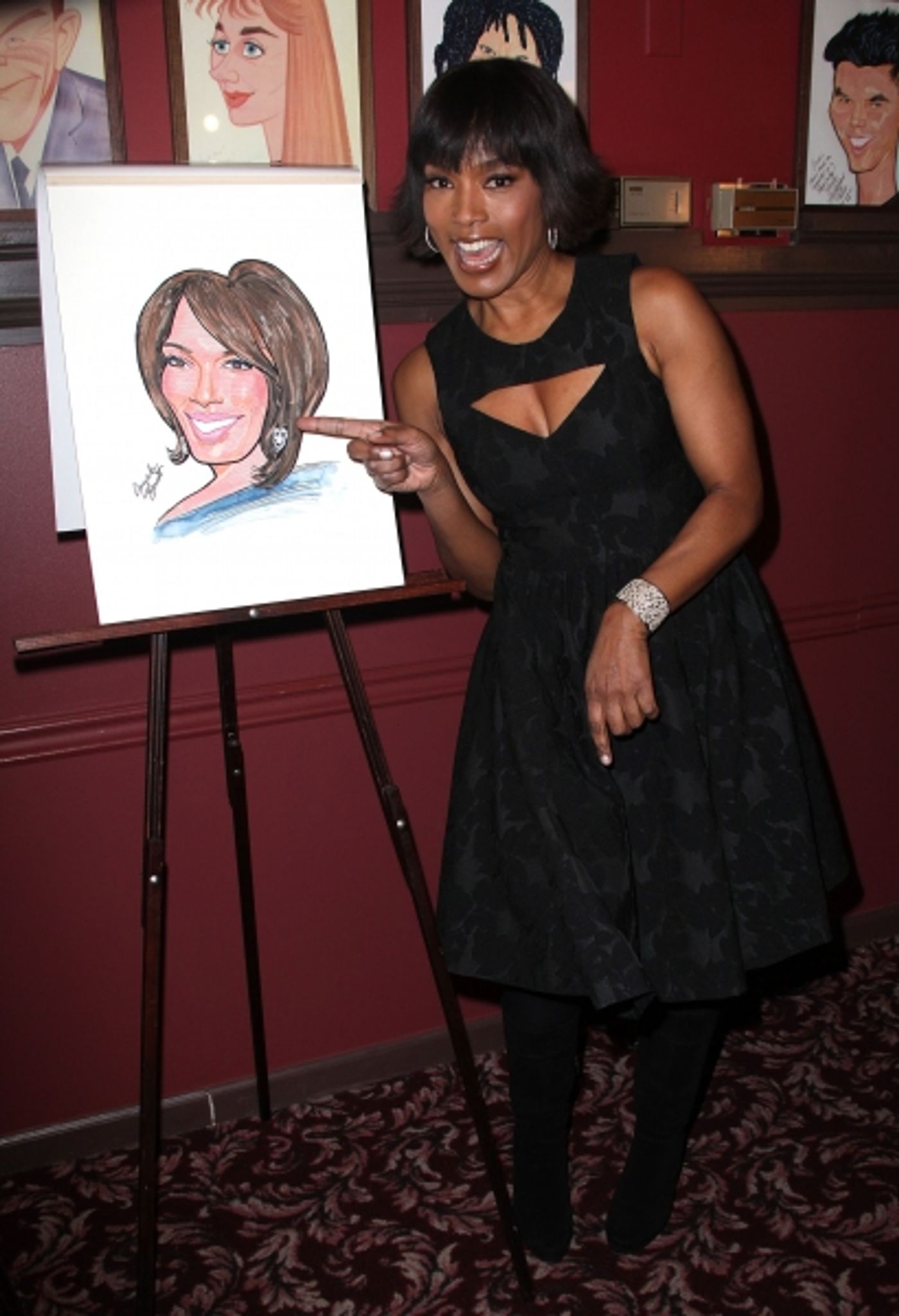 Photo Coverage: Samuel L. Jackson and Angela Bassett Unveil Sardi's Portraits!  Image